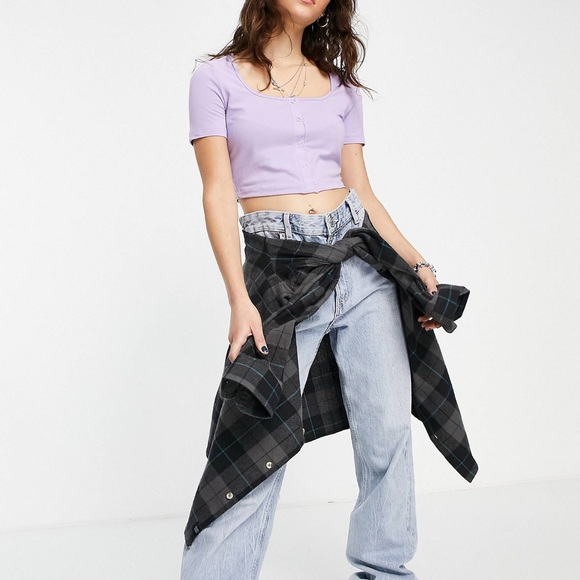 💯3/30$ NWT ASOS DESIGN fitted crop top with snap front in lavender - Picture 3 of 6